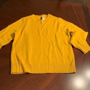 Cozy yellow classic sweater
